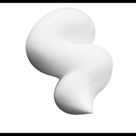 ✨ Avon Revitalizing Macadamia Oil Body Mousse - Picture 3 of 3